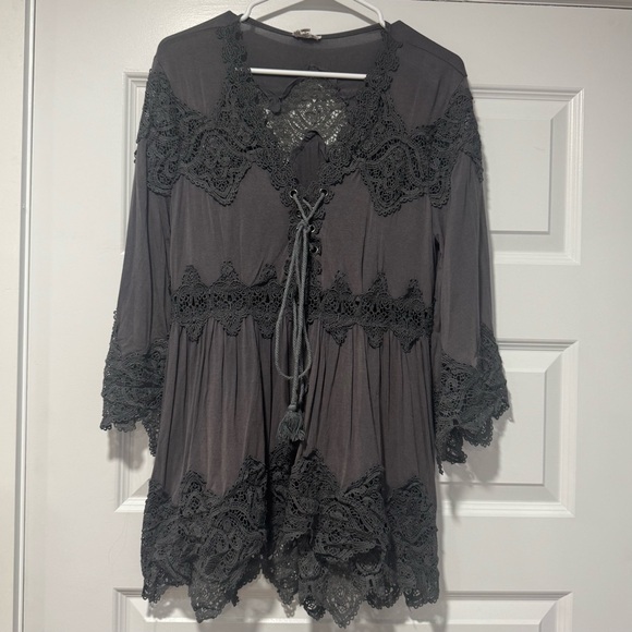 POL Tops - POL Gray Lace Blouse with Bell Sleeves